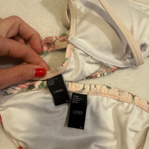 Cider Cream Bikini Set with Adjustable Straps - Picture 5 of 6